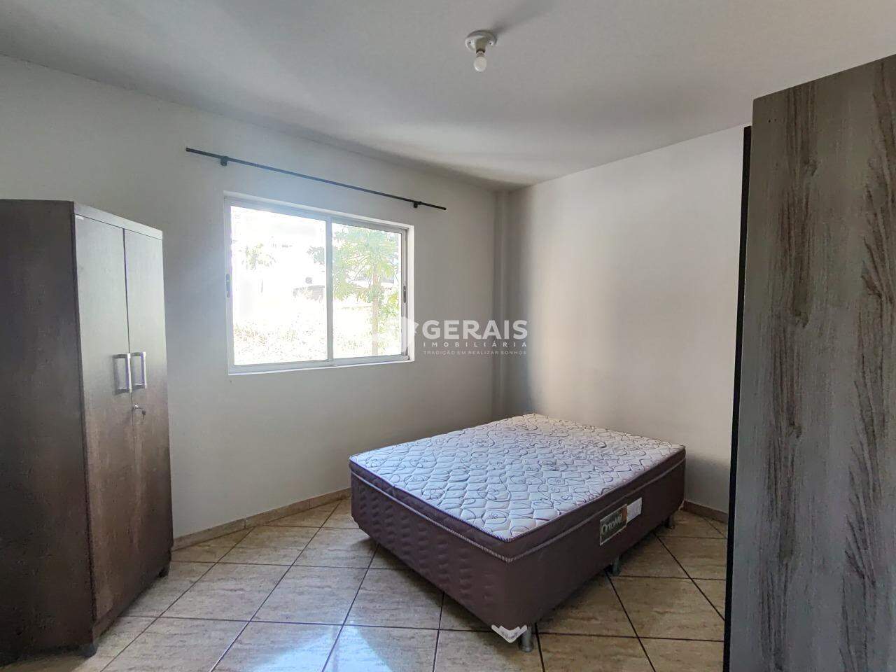 Kitnet para aluguel no VILA CRUZEIRO: 04 - QUARTO