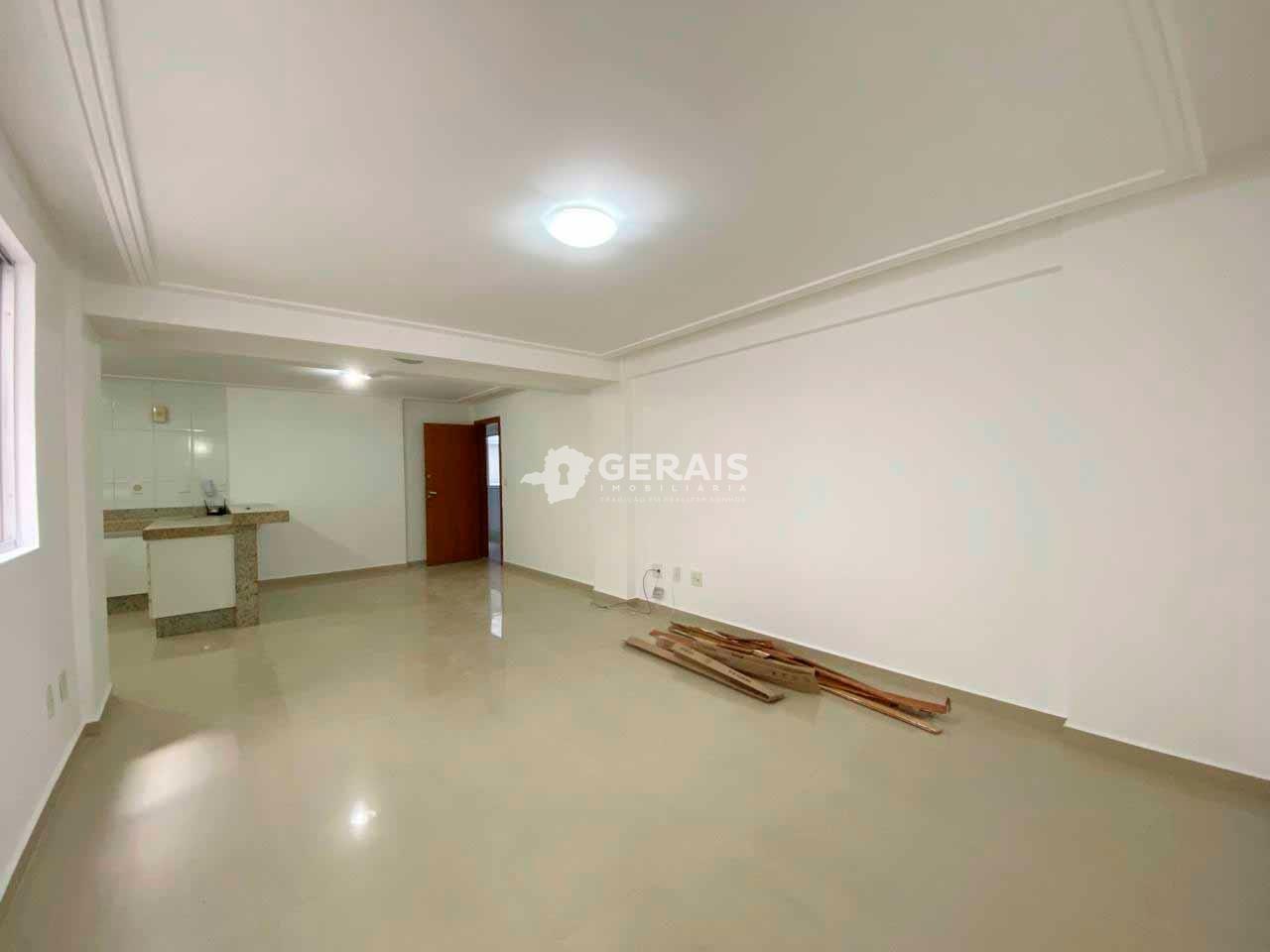 Apartamento para aluguel no CENTRO: 02- SALA