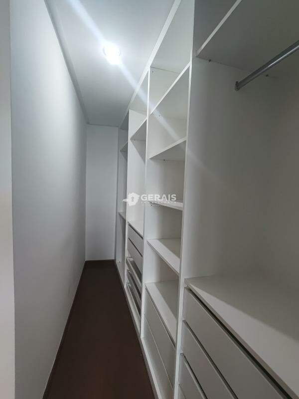 Apartamento para aluguel no CENTRO: 06 - CLOSET