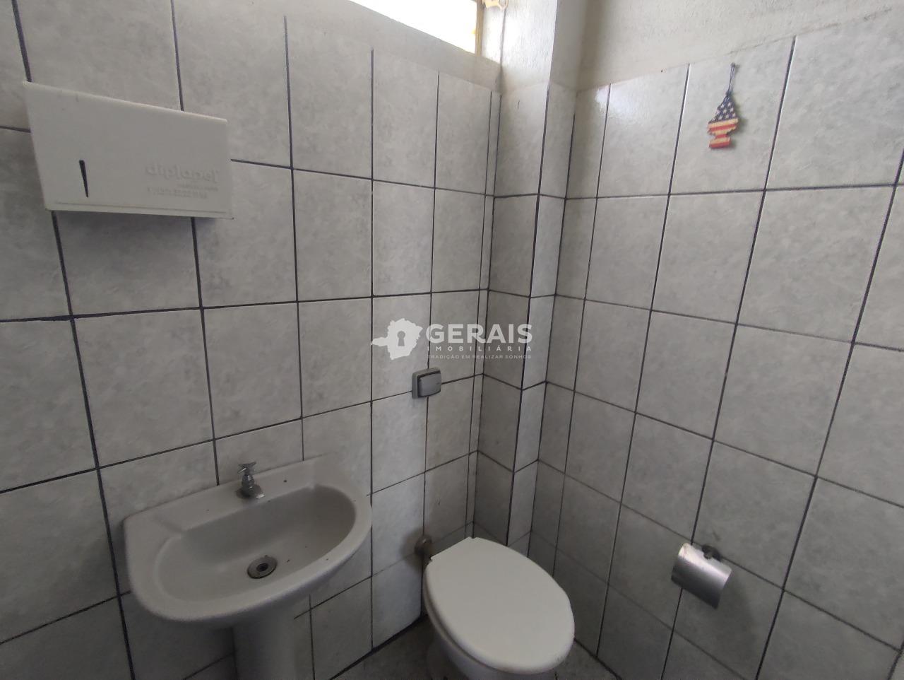 Loja para aluguel no VILA ROMANA: 08 - BANHEIRO