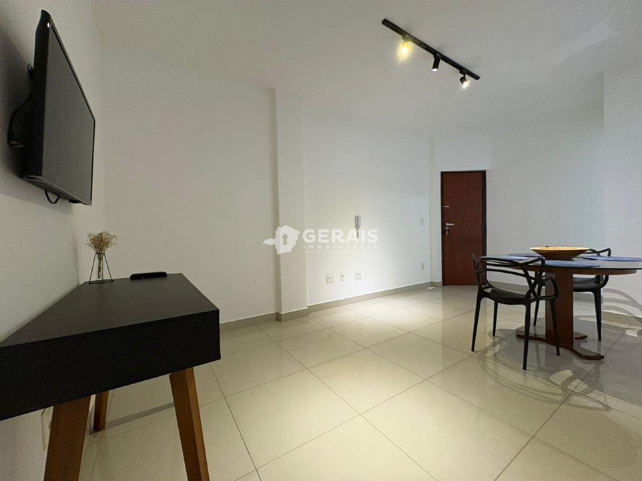 Apartamento para aluguel no CENTRO: 03 - SALA