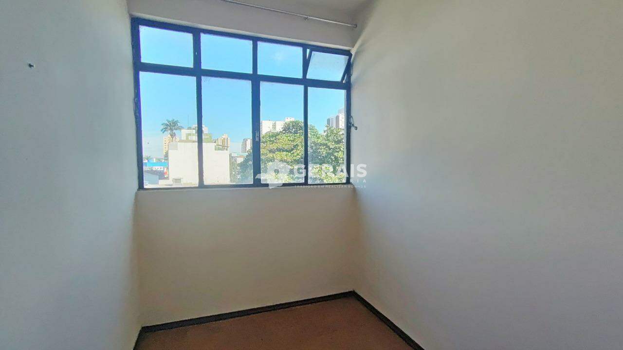 Apartamento para aluguel no CENTRO: 06- QUARTO 02
