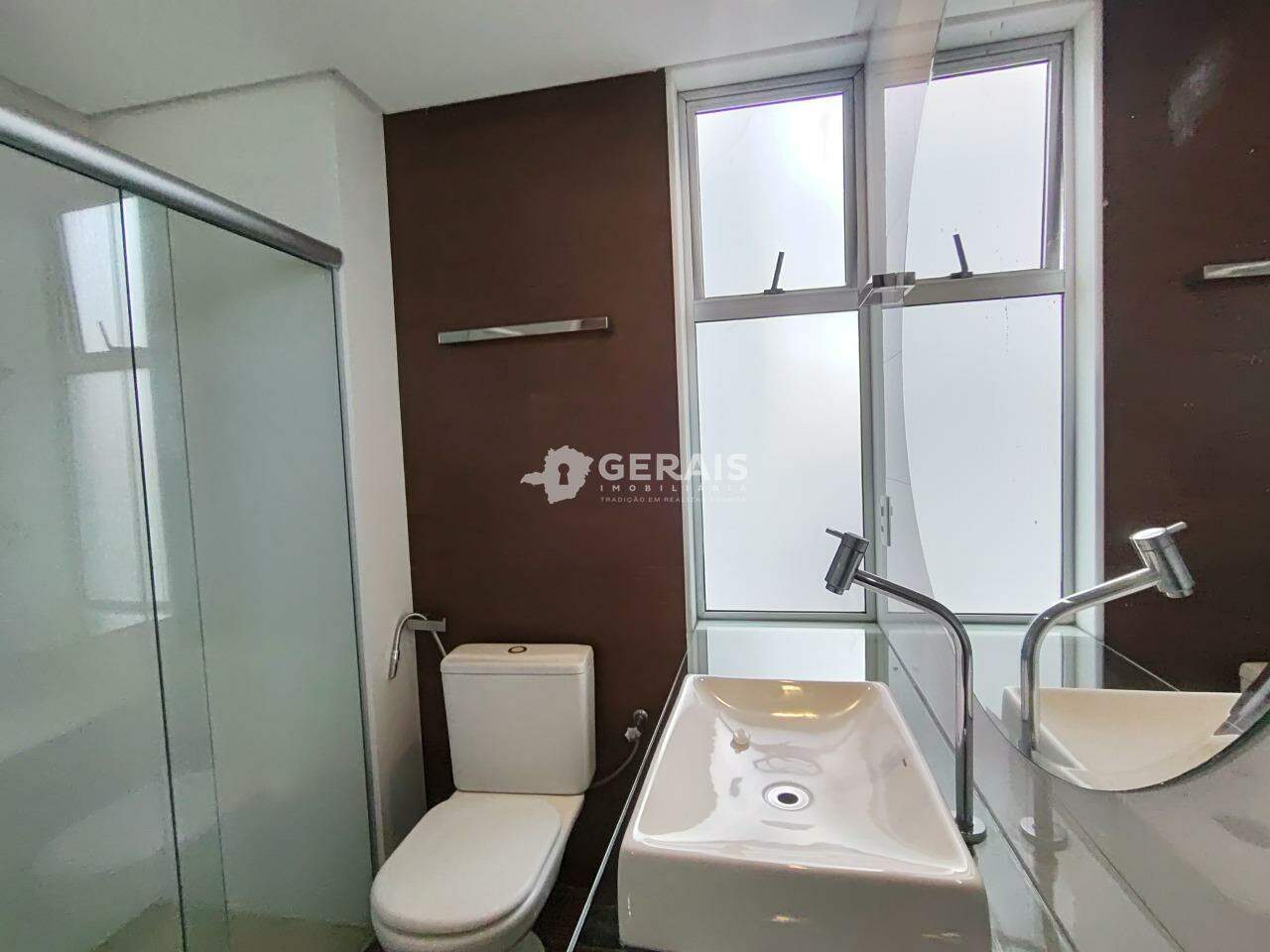 Apto Cobertura Duplex para aluguel no CENTRO: 07- BANHO SUÍTE
