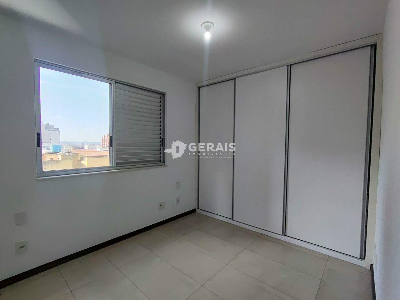 Apto Cobertura Duplex para aluguel no CENTRO: 06- QUARTO SUÍTE