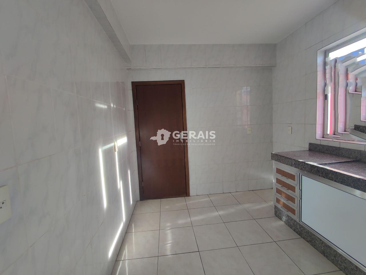 Apartamento para aluguel no BELVEDERE: 08- COZINHA