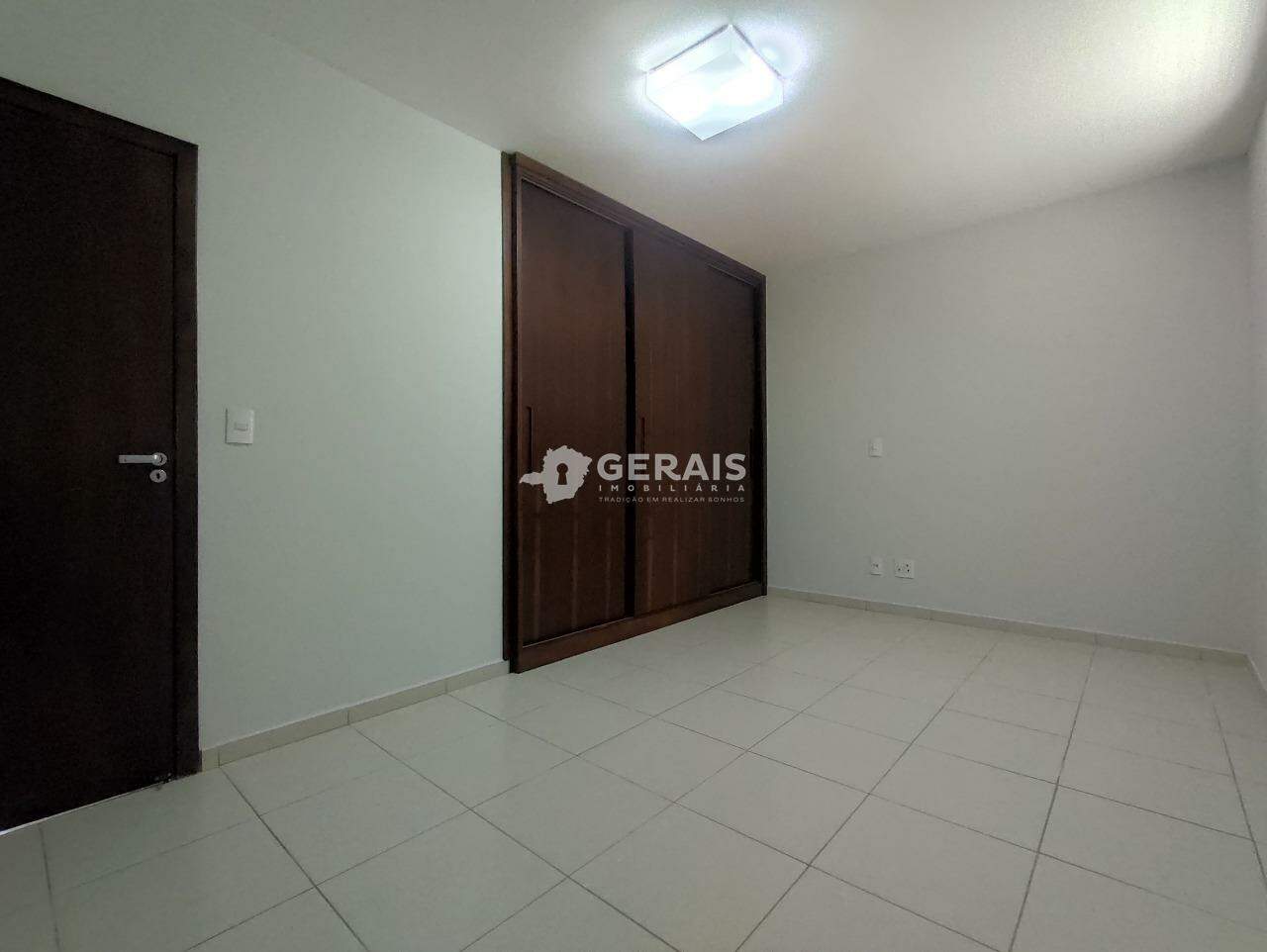 Apartamento para aluguel no CENTRO: 08 - QUARTO 01