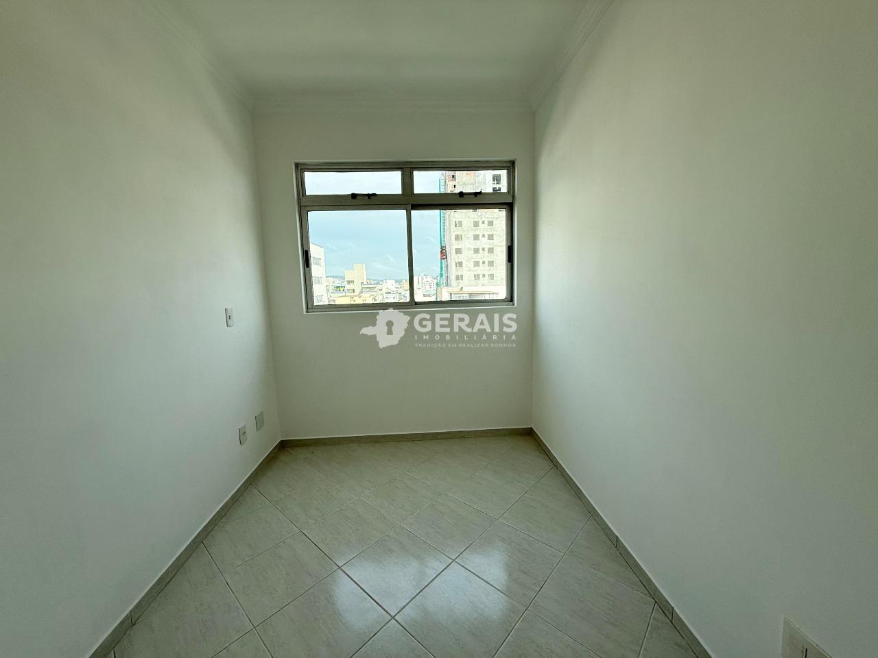 Apartamento para aluguel no CENTRO: 04- QUARTO 01