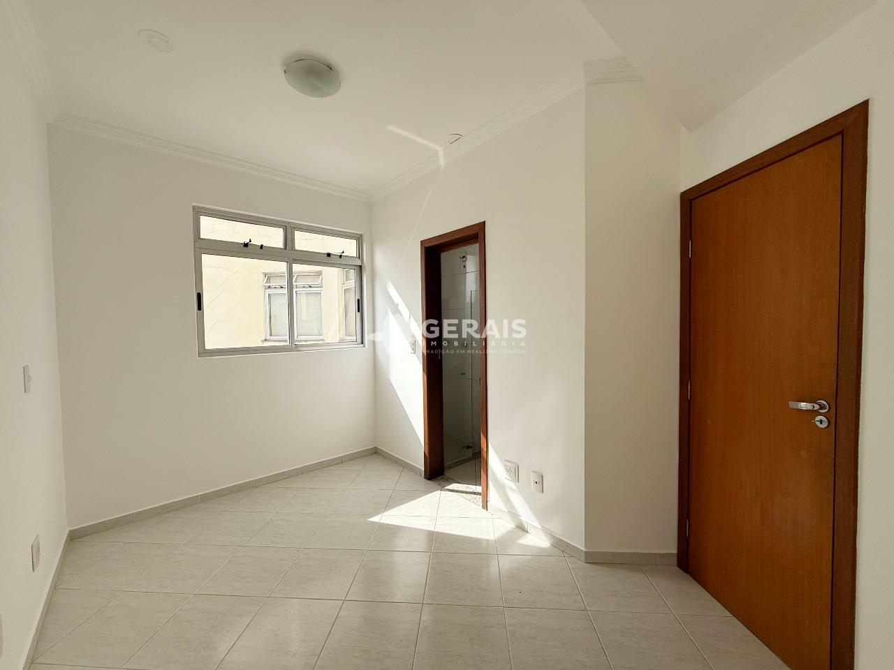 Apartamento para aluguel no CENTRO: 06- QUARTO 03 SUÍTE 