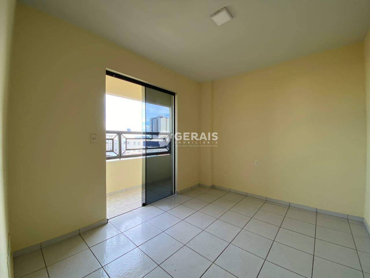 Apartamento para aluguel no CENTRO: 05- QUARTO 01