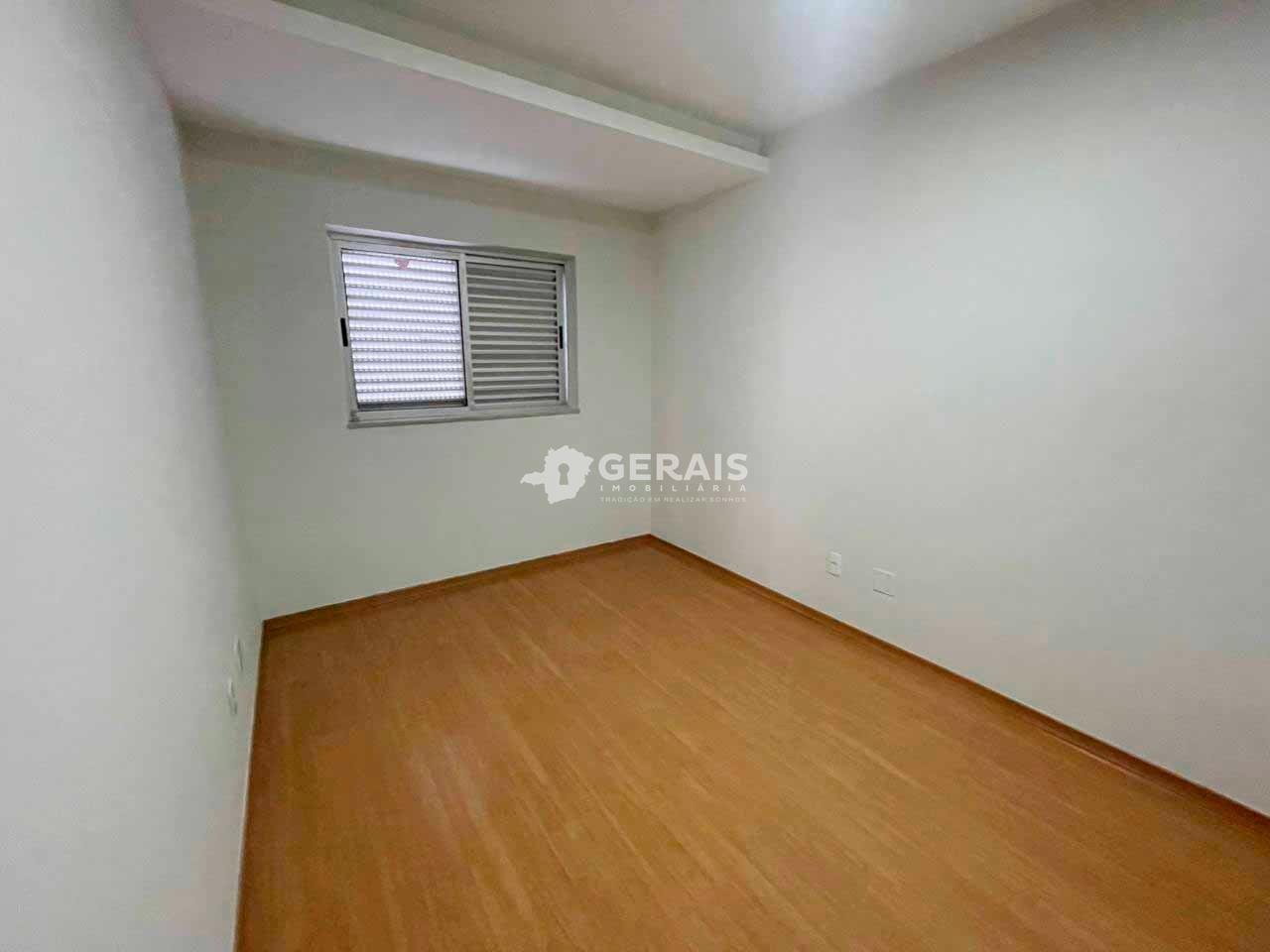 Apartamento para aluguel no CENTRO: 04- QUARTO 01