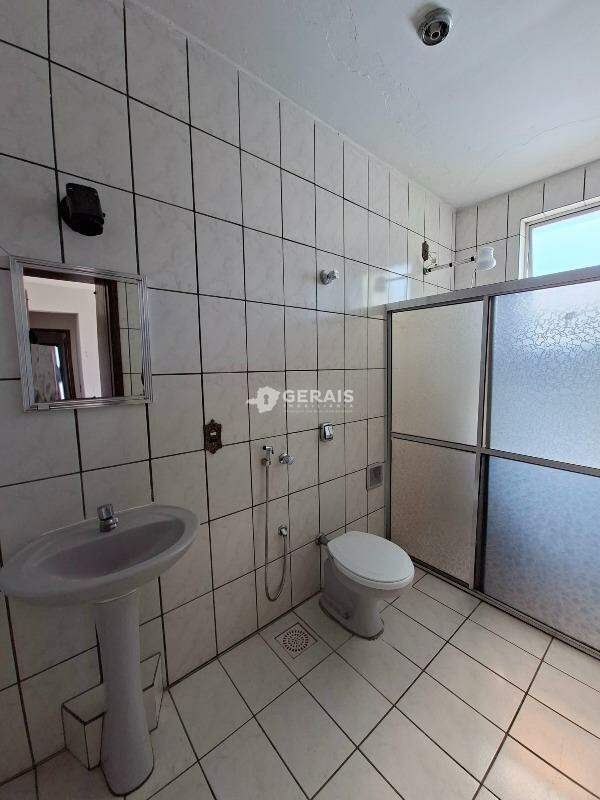 Apartamento para aluguel no CENTRO: 09- BANHO SUÍTE 