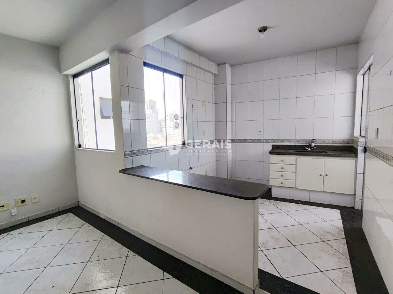 Apartamento para aluguel no CENTRO: 09 - COZINHA