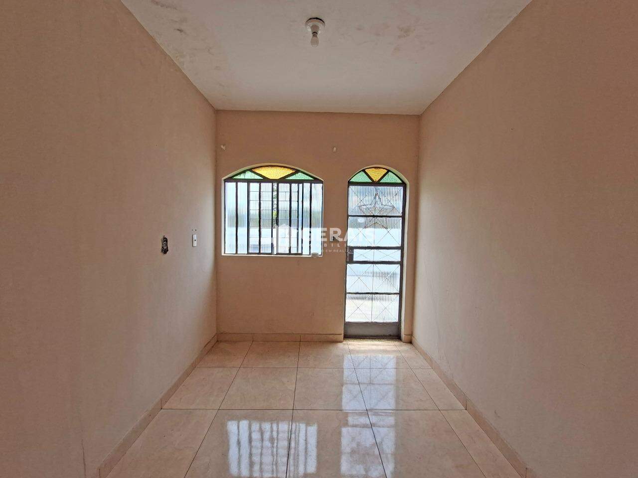 Casa para aluguel no INTERLAGOS: 03- SALA