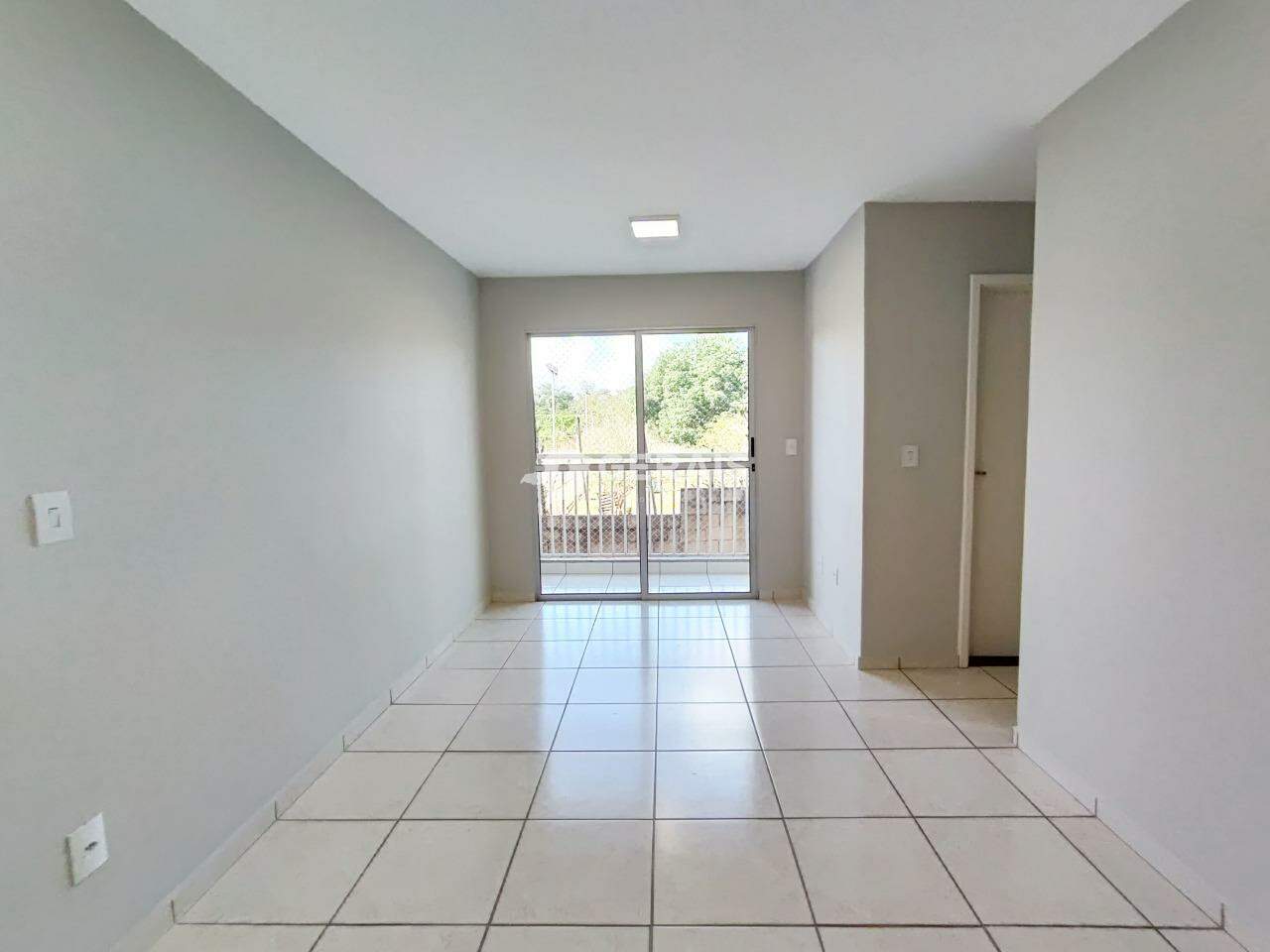 Apartamento para aluguel no REALENGO: 03- SALA