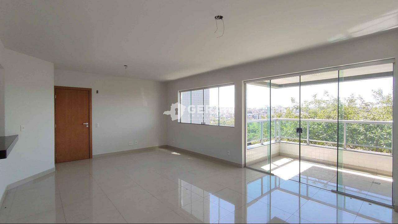 Apartamento à venda no SANTA CLARA: 03 - SALA