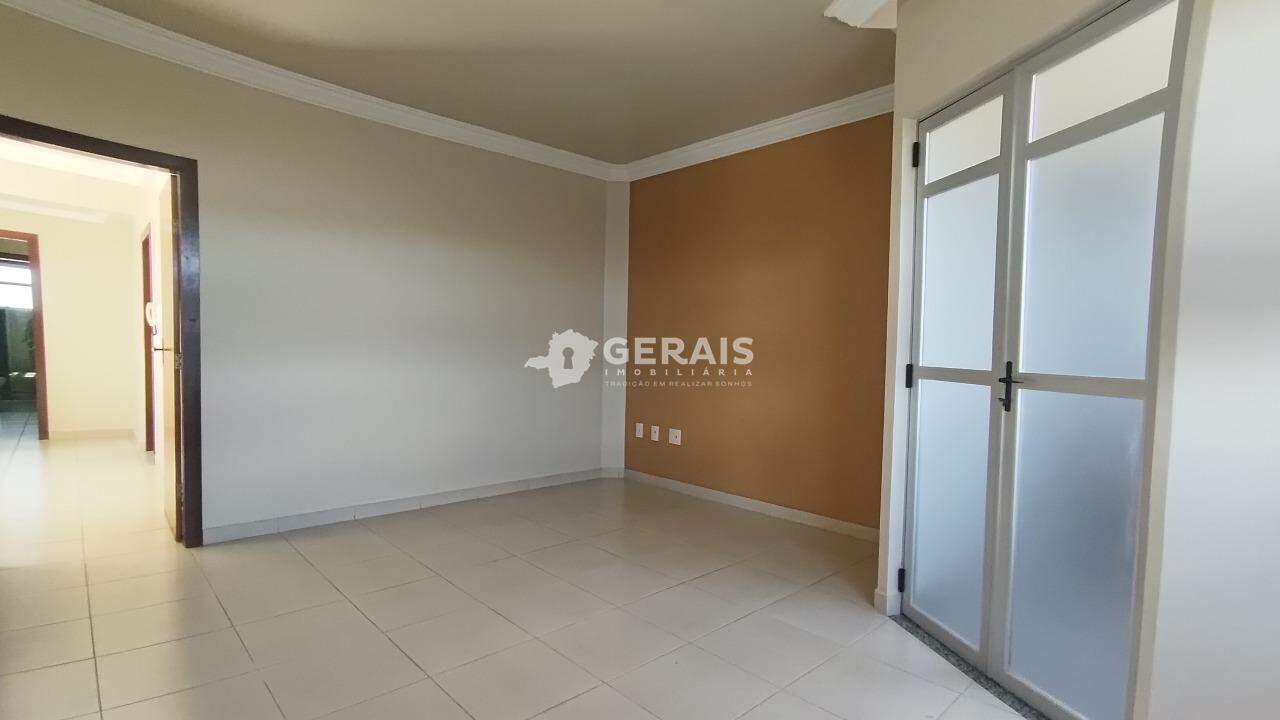 Apartamento para aluguel no BOM PASTOR: 04- SALA