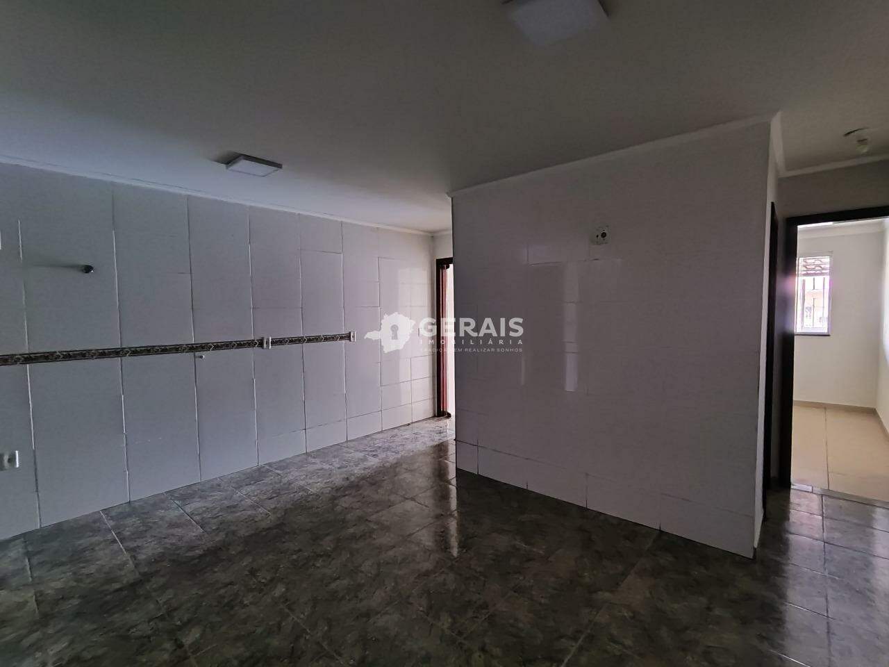 Casa para aluguel no BOM PASTOR: 04 - SALA