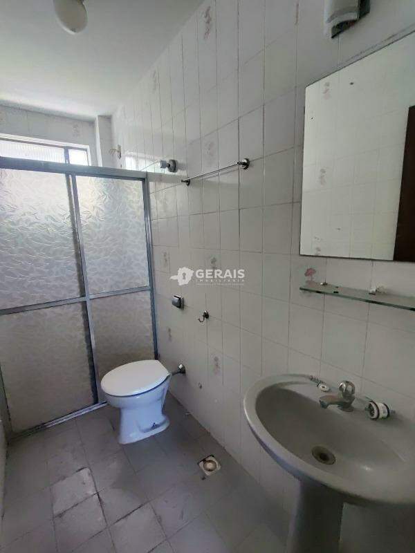 Apartamento para aluguel no CENTRO: 08 - BANHO SOCIAL.