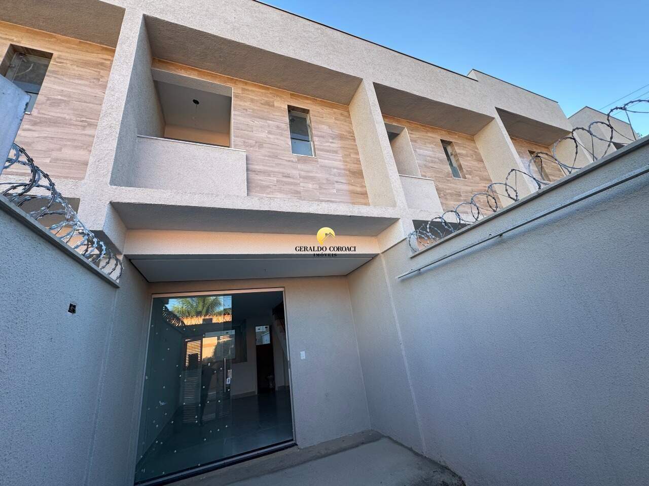 Casa à venda no Planalto: 