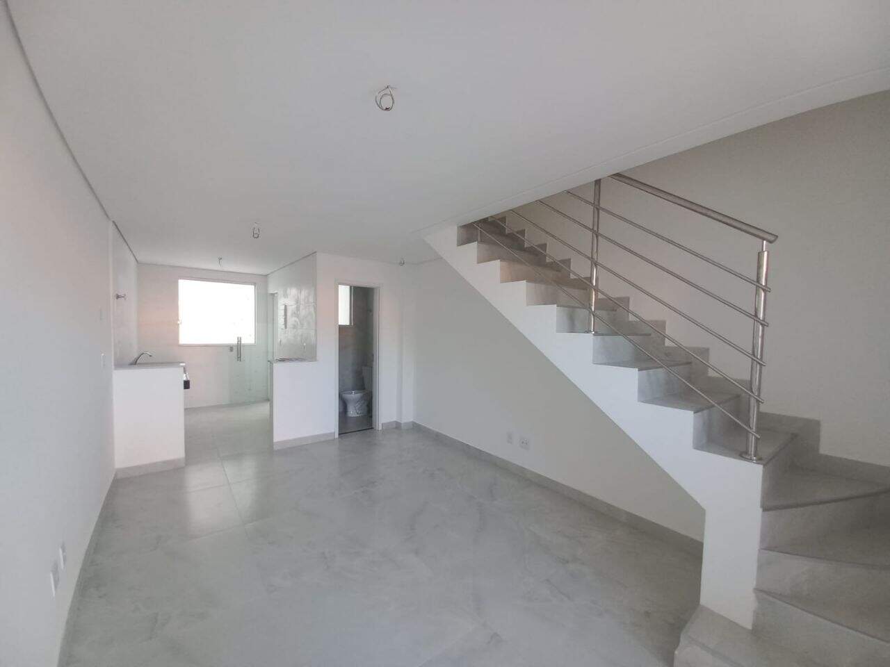 Casa à venda no Planalto: 