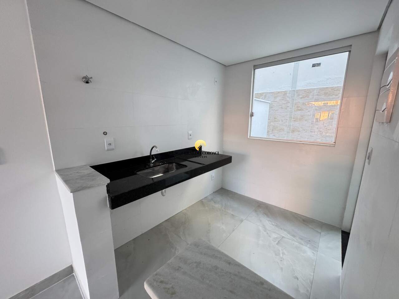 Casa à venda no Planalto: 