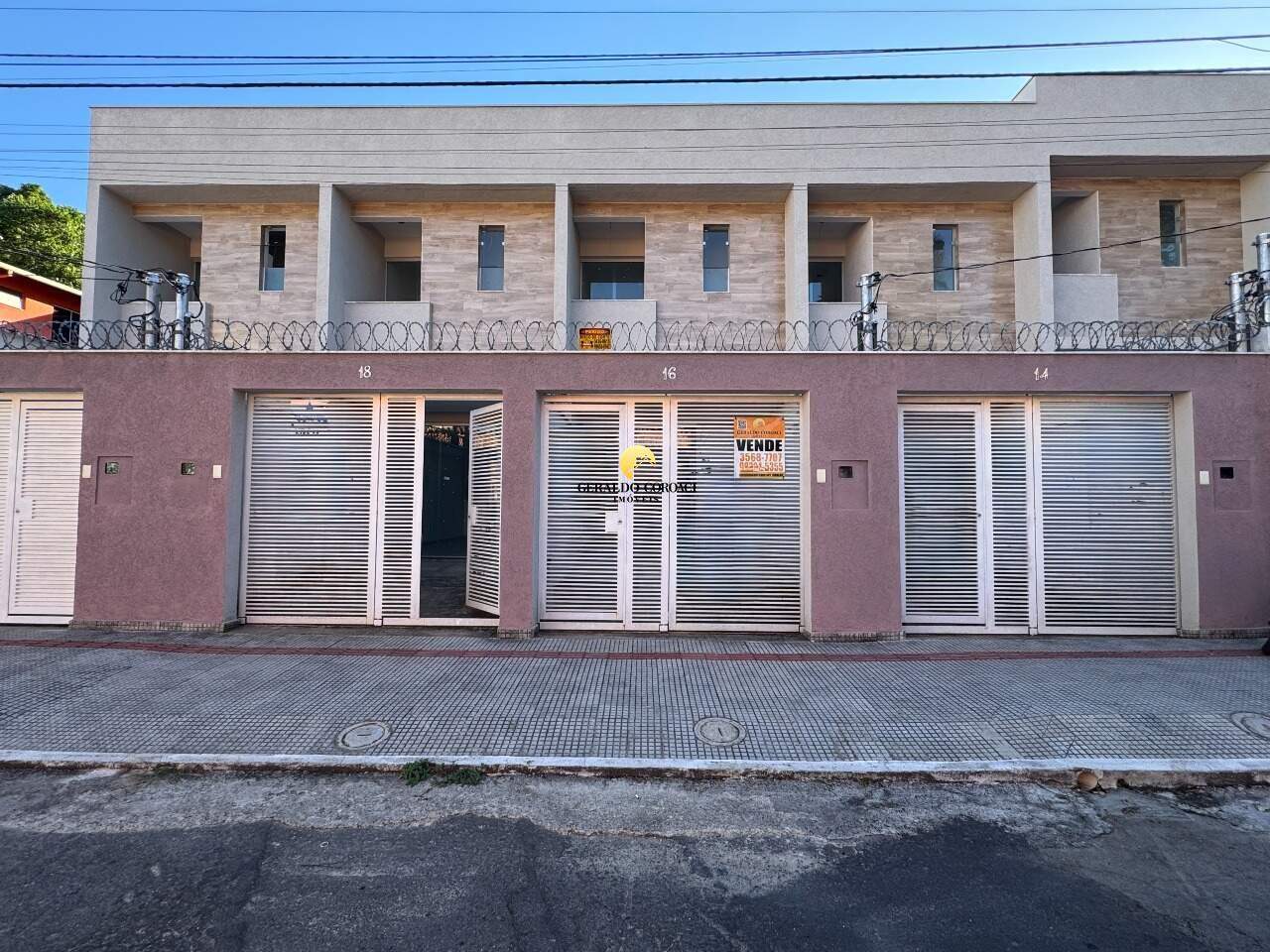Casa à venda no Planalto: 