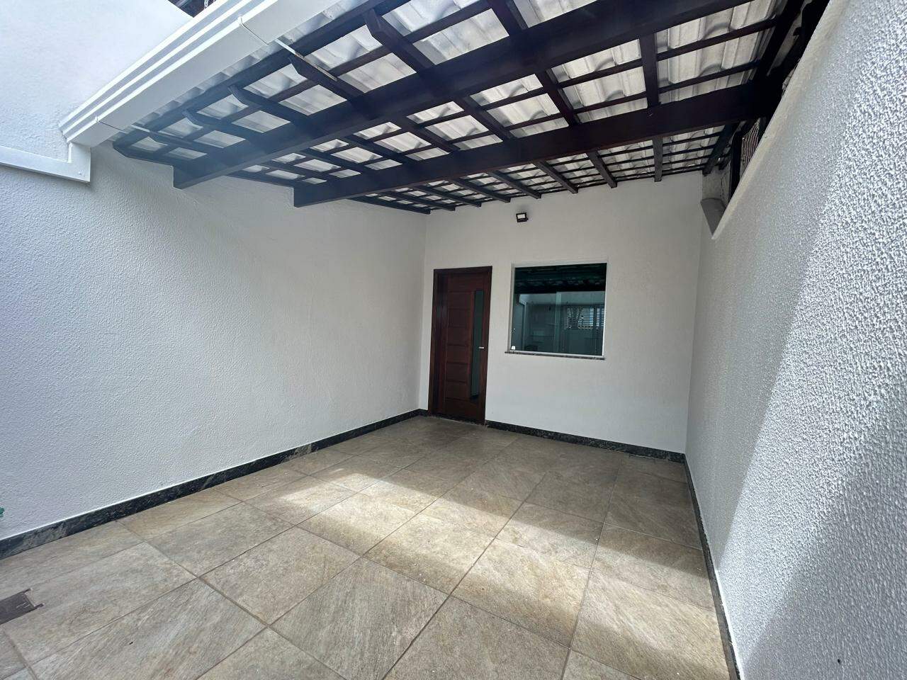 Casa geminada coletiva à venda no Santa Amélia: 