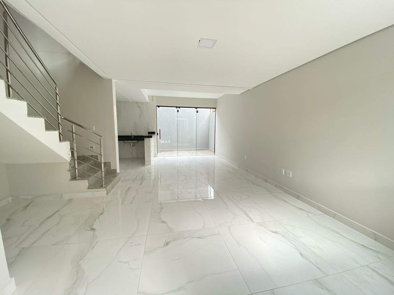 Casa geminada à venda no Santa Mônica: 