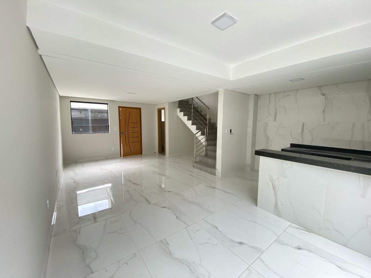 Casa geminada à venda no Santa Mônica: 