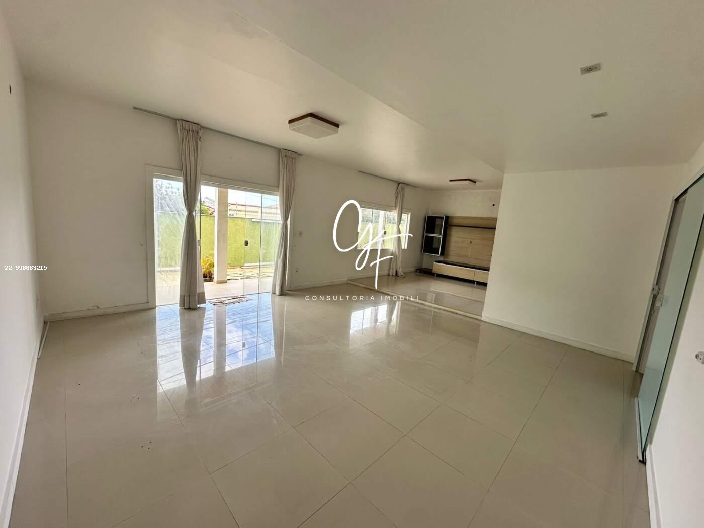 Casa à venda no Centro: 