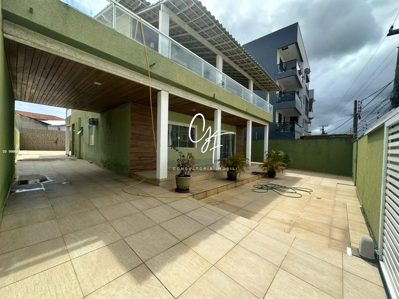 Casa à venda no Centro: 