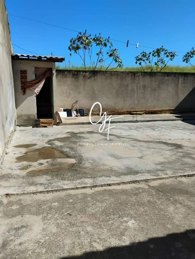 Casa à venda no BALNEÁRIO DAS CONCHAS: 