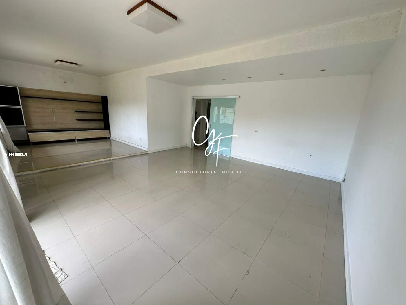 Casa para aluguel no Centro: 