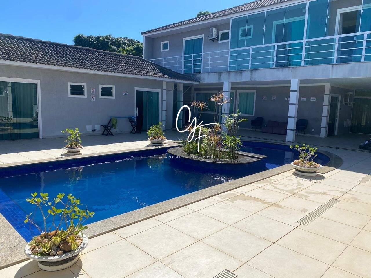 Flat à venda no Peró: 