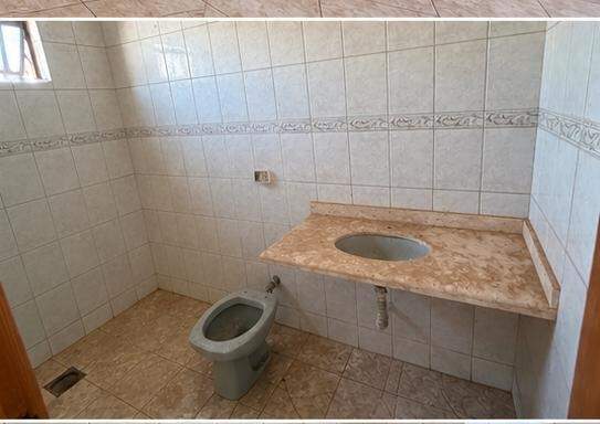 Casa Exclusiva Frente em Cuiabá/MT com 3 Suítes e 5 Vagas (Aceita Financiamento)