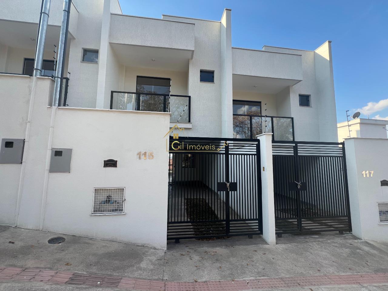 Casa à venda no Centro: 