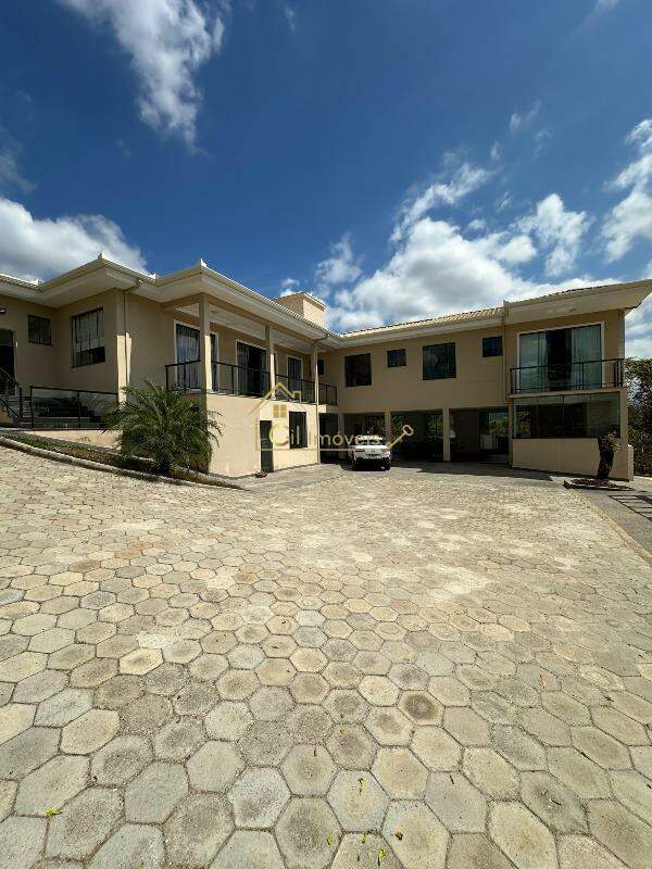 Sítio à venda no Saraiva: 