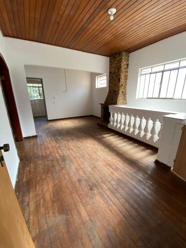 Casa à venda no Centro: 
