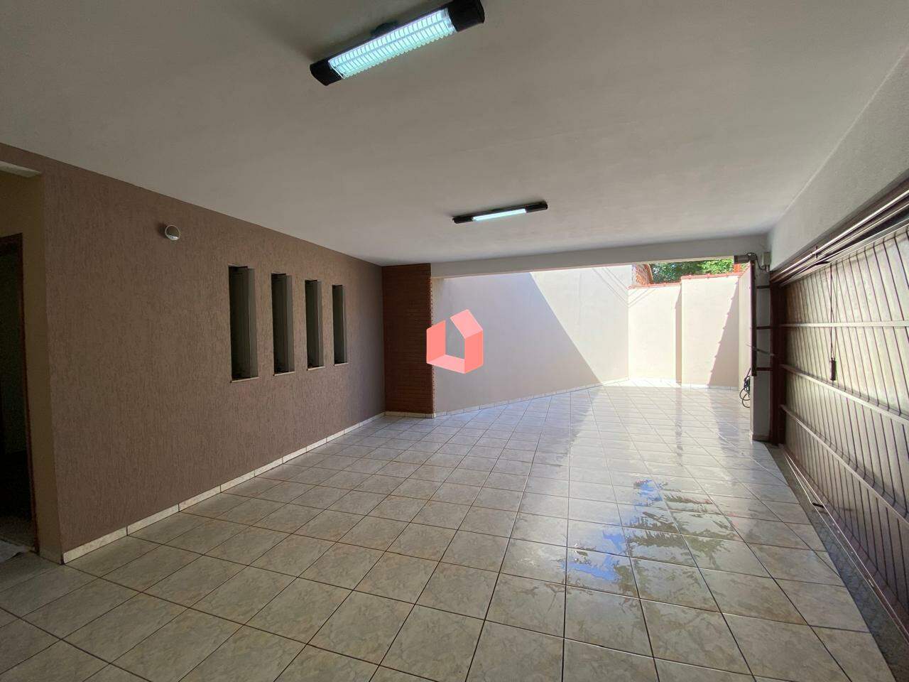 Sobrado à venda no Dos Casa: 