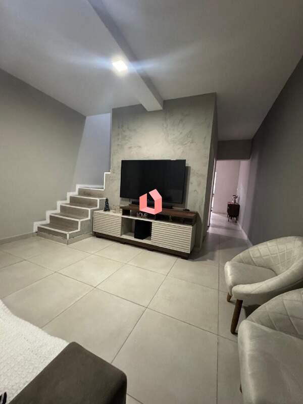 Sobrado à venda no Dos Casa: 