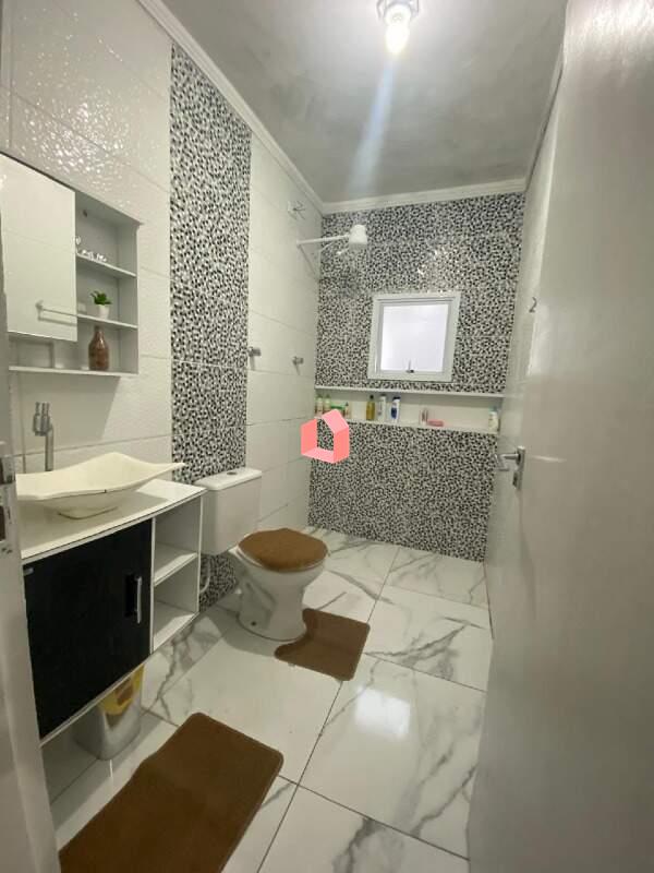 Sobrado à venda no Dos Casa: 