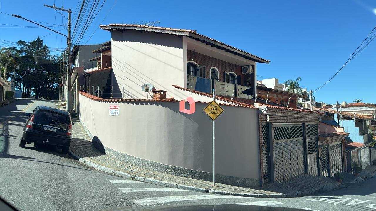 Sobrado à venda no Centro: 