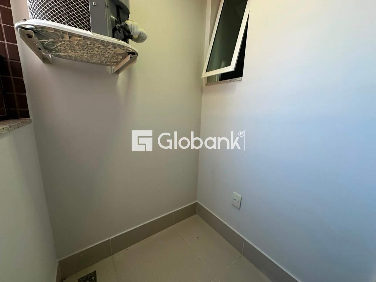 Apartamento 2 quartos à venda Centro 65m² Montes Claros MG: Sacada