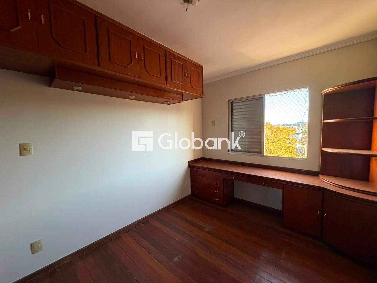 Apartamento 3 quartos para aluguel Morada do Sol 130m² Montes Claros MG: 