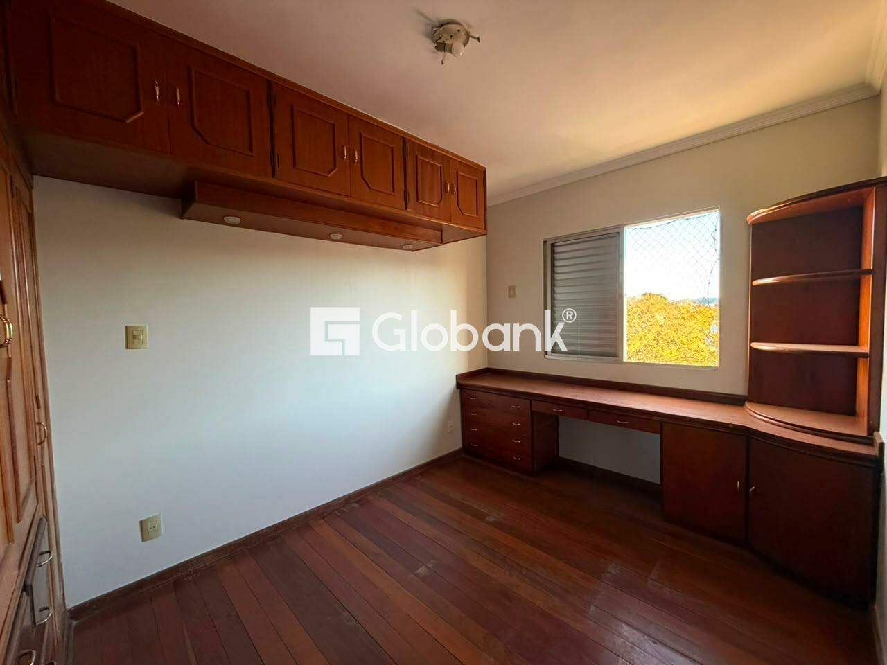 Apartamento 3 quartos para aluguel Morada do Sol 130m² Montes Claros MG: 