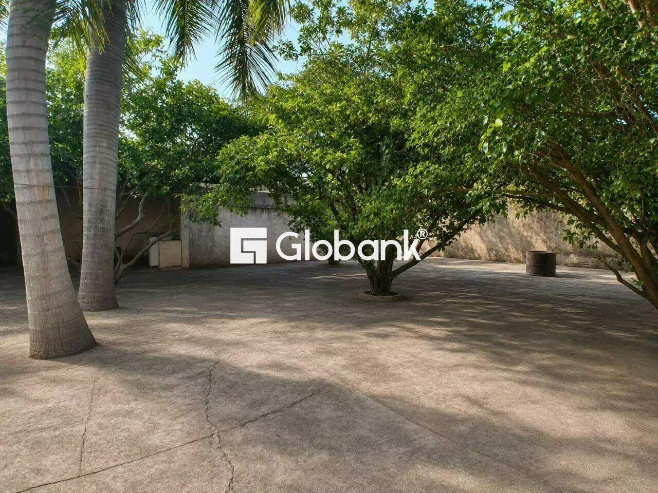 Casa 5 quartos à venda Edgar Pereira 239m² Montes Claros MG: