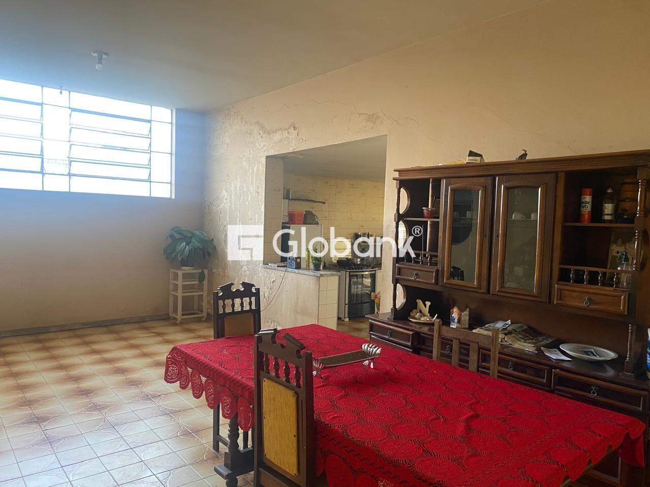 Casa 5 quartos à venda Edgar Pereira 239m² Montes Claros MG: