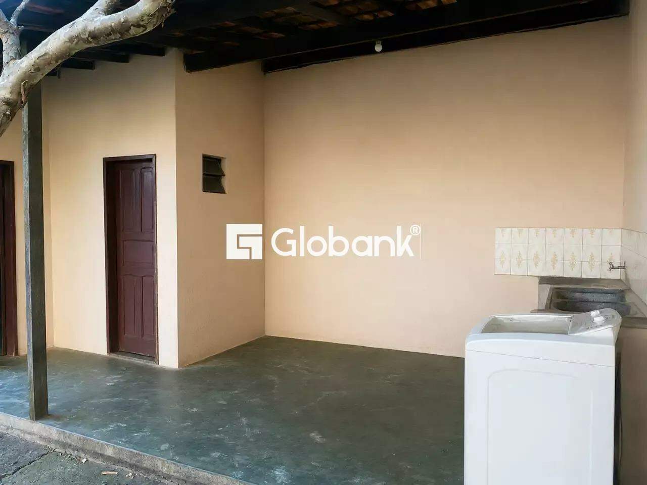 Casa 5 quartos à venda Edgar Pereira 239m² Montes Claros MG: