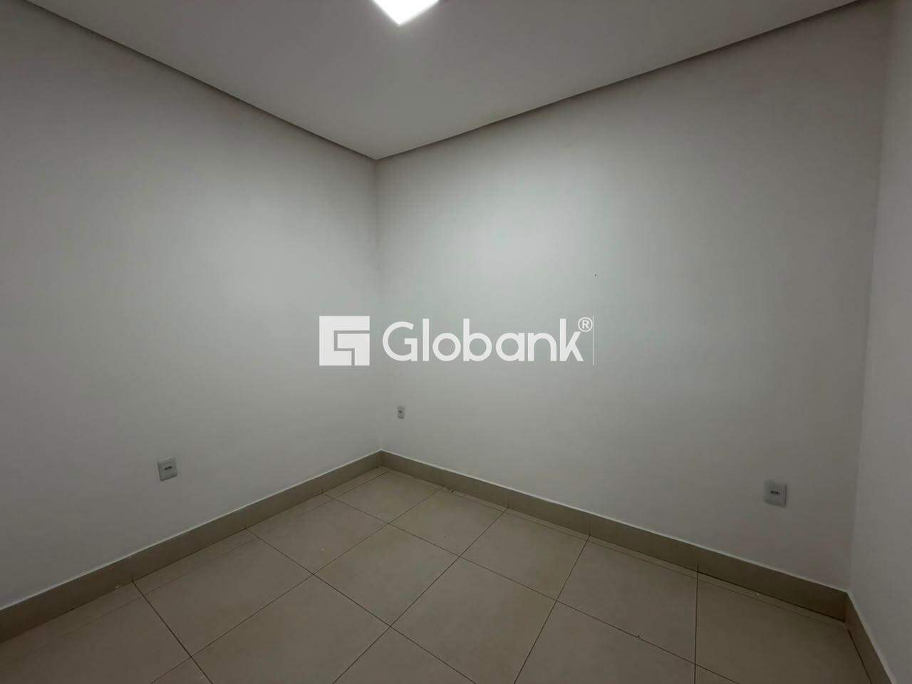 Casa 3 quartos para aluguel Independência 90m² Montes Claros MG: