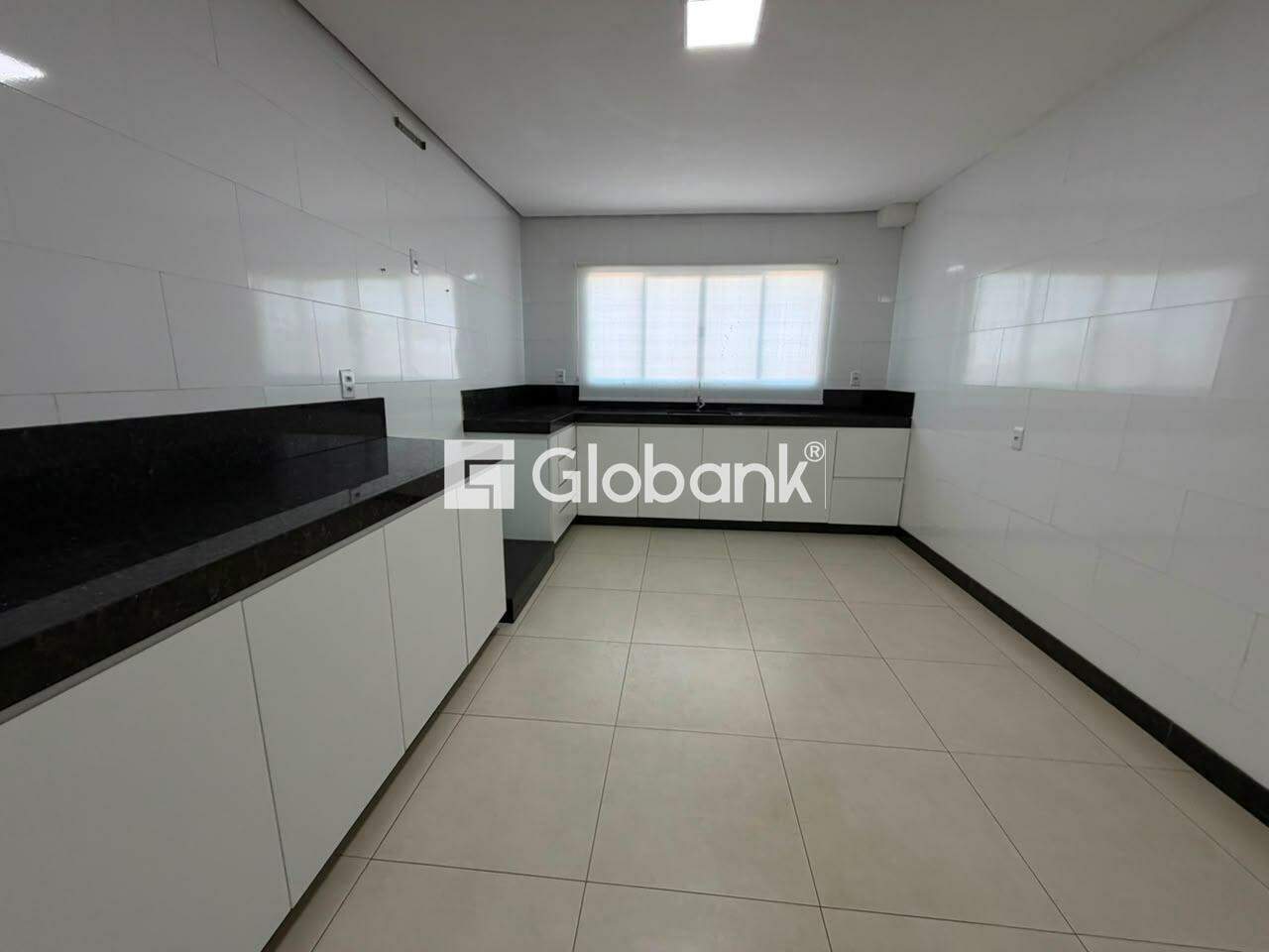 Casa 3 quartos para aluguel Independência 90m² Montes Claros MG: